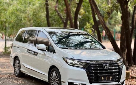 Honda Elysion, 2022 год, 2 900 000 рублей, 2 фотография