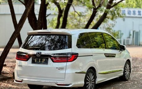 Honda Elysion, 2022 год, 2 900 000 рублей, 7 фотография