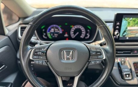 Honda Elysion, 2022 год, 2 900 000 рублей, 16 фотография