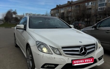 Mercedes-Benz E-Класс, 2011 год, 1 600 000 рублей, 3 фотография