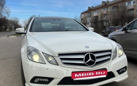 Mercedes-Benz E-Класс, 2011 год, 1 600 000 рублей, 9 фотография