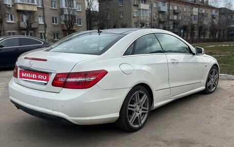 Mercedes-Benz E-Класс, 2011 год, 1 600 000 рублей, 10 фотография