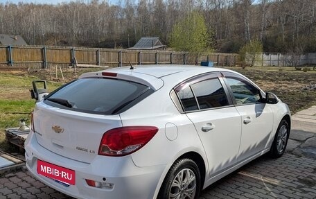 Chevrolet Cruze II, 2014 год, 950 000 рублей, 3 фотография