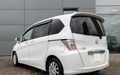 Honda Freed I, 2013 год, 1 350 000 рублей, 2 фотография