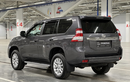 Toyota Land Cruiser Prado 150 рестайлинг 2, 2014 год, 3 510 700 рублей, 11 фотография