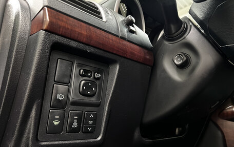 Toyota Land Cruiser Prado 150 рестайлинг 2, 2014 год, 3 510 700 рублей, 24 фотография