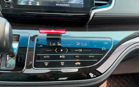Honda Odyssey IV, 2022 год, 2 600 000 рублей, 16 фотография