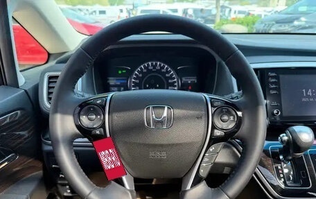 Honda Odyssey IV, 2022 год, 2 600 000 рублей, 8 фотография