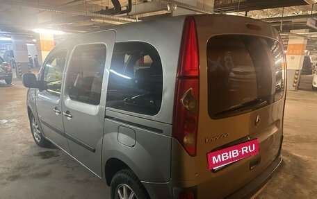 Renault Kangoo II рестайлинг, 2011 год, 550 000 рублей, 3 фотография
