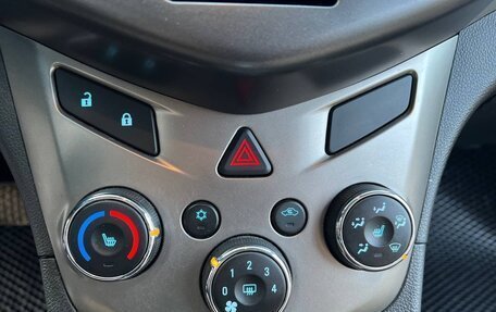 Chevrolet Aveo III, 2013 год, 666 666 рублей, 10 фотография