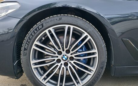 BMW 5 серия, 2018 год, 3 980 000 рублей, 12 фотография