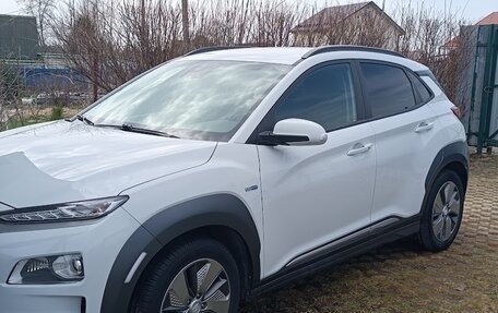Hyundai Kona I, 2019 год, 2 850 000 рублей, 3 фотография