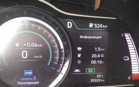 Hyundai Kona I, 2019 год, 2 850 000 рублей, 22 фотография