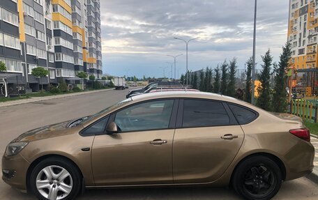 Opel Astra J, 2013 год, 875 000 рублей, 4 фотография