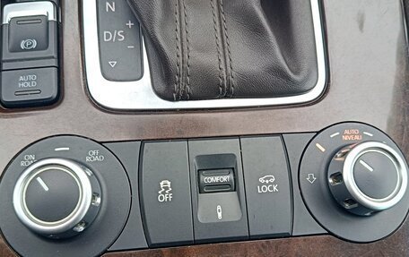 Volkswagen Touareg III, 2014 год, 1 880 000 рублей, 14 фотография