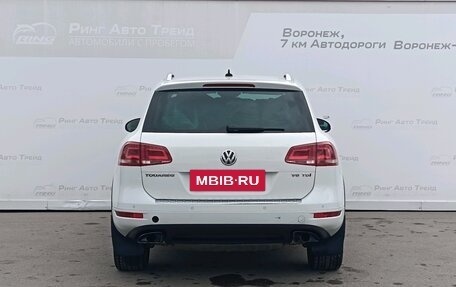 Volkswagen Touareg III, 2014 год, 1 880 000 рублей, 6 фотография