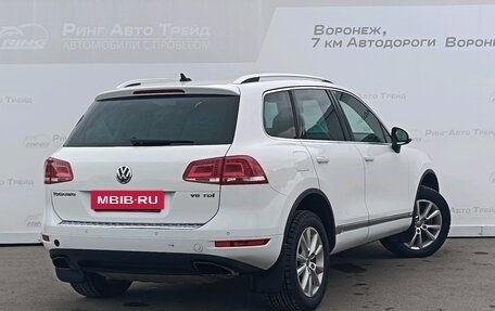 Volkswagen Touareg III, 2014 год, 1 880 000 рублей, 5 фотография