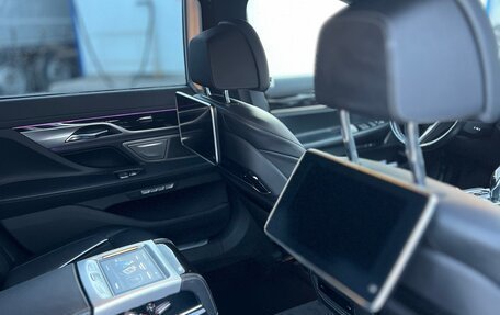 BMW 7 серия, 2017 год, 4 650 000 рублей, 9 фотография