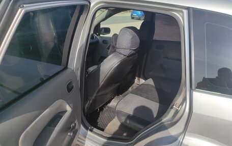 Ford Fiesta, 2002 год, 260 000 рублей, 3 фотография