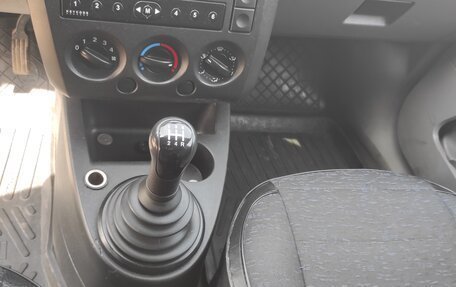 Ford Fiesta, 2002 год, 260 000 рублей, 14 фотография