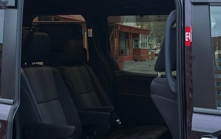 Toyota Voxy III, 2018 год, 2 990 000 рублей, 15 фотография