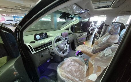 Hyundai Staria, 2024 год, 8 990 000 рублей, 2 фотография