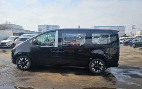 Hyundai Staria, 2024 год, 8 990 000 рублей, 12 фотография