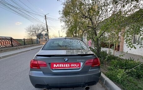 BMW 3 серия, 2010 год, 1 600 000 рублей, 3 фотография