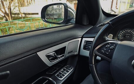 Jaguar XF I рестайлинг, 2014 год, 2 000 000 рублей, 11 фотография