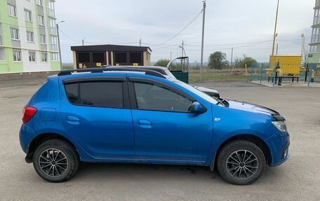 Renault Sandero II рестайлинг, 2019 год, 800 000 рублей, 2 фотография