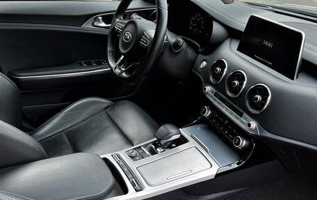 KIA Stinger I, 2019 год, 2 990 000 рублей, 19 фотография