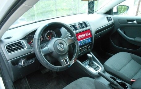 Volkswagen Jetta VI, 2012 год, 838 000 рублей, 8 фотография