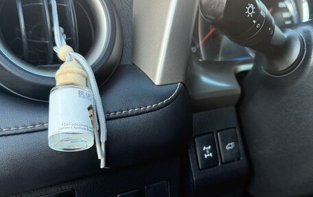 Toyota RAV4, 2013 год, 1 850 000 рублей, 10 фотография