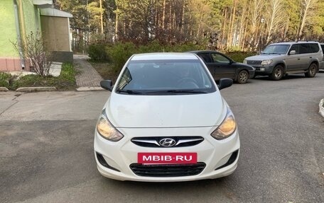 Hyundai Solaris II рестайлинг, 2011 год, 775 000 рублей, 7 фотография