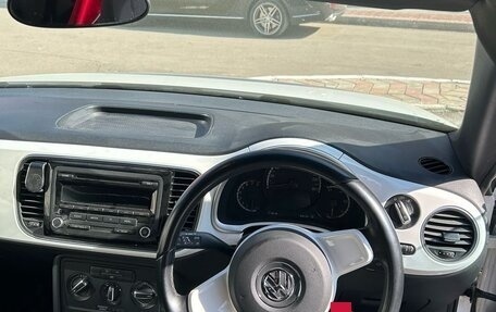 Volkswagen Beetle, 2013 год, 1 500 000 рублей, 11 фотография