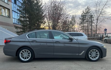 BMW 5 серия, 2021 год, 6 000 000 рублей, 2 фотография