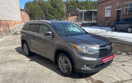Toyota Highlander III, 2014 год, 2 990 000 рублей, 8 фотография