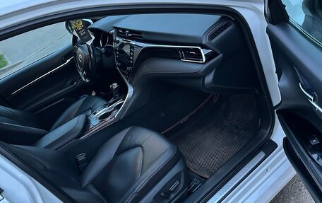 Toyota Camry, 2020 год, 3 200 000 рублей, 8 фотография