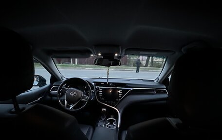 Toyota Camry, 2020 год, 3 200 000 рублей, 9 фотография