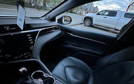Toyota Camry, 2020 год, 3 200 000 рублей, 13 фотография