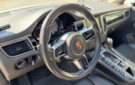 Porsche Macan I рестайлинг, 2015 год, 3 240 000 рублей, 5 фотография