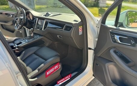 Porsche Macan I рестайлинг, 2015 год, 3 240 000 рублей, 31 фотография