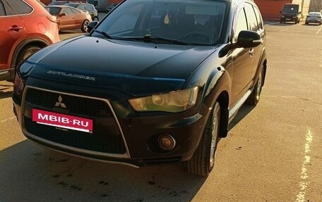 Mitsubishi Outlander III рестайлинг 3, 2011 год, 1 100 000 рублей, 2 фотография
