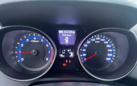 Hyundai i30 II рестайлинг, 2012 год, 800 000 рублей, 11 фотография