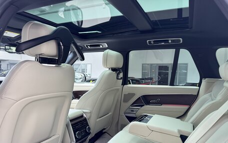 Land Rover Range Rover IV рестайлинг, 2025 год, 22 890 000 рублей, 21 фотография