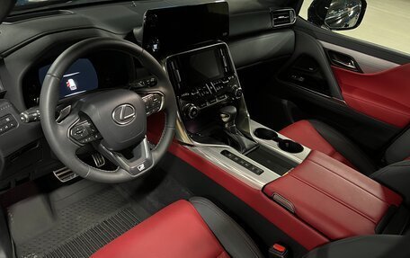 Lexus LX, 2024 год, 17 000 000 рублей, 12 фотография