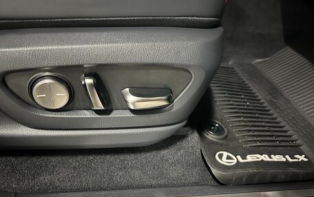 Lexus LX, 2024 год, 17 000 000 рублей, 35 фотография