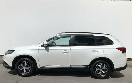 Mitsubishi Outlander III рестайлинг 3, 2018 год, 2 140 000 рублей, 7 фотография