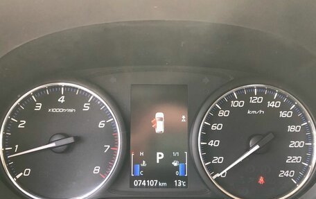 Mitsubishi Outlander III рестайлинг 3, 2018 год, 2 140 000 рублей, 14 фотография