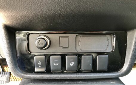 Mitsubishi Outlander III рестайлинг 3, 2018 год, 2 140 000 рублей, 17 фотография